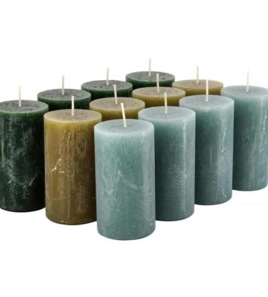 Hoogwaardige & rustieke stompkaarsen – 12 kaarsen – waskaarsen/rustikkers/adventskaarsen Kerstmis (Green Festive-Mix, standaard: hoogte 11 cm/Ø 6 cm)