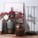 Plaats een grote vaas op de grond Grijs-goud Klei Potten Woonkamer Decoraties kunnen worden geplaatst Gedroogde bloemen ​​Lichte luxe en sfeervolle decoraties Decoratieve bloem