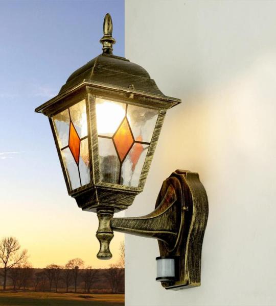 Antieke buitenwandlamp Wandlamp met bewegingsmelder met glas in Tiffany stijl naar boven E27 230V verlichting Buitentuin tuin sensor