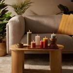 Rustieke stompkaarsen, olijfgroen, set van 4 stuks, decoratieve huishoudelijke kaarsen, lengte brandduur 60 uur, ongeparfumeerd, natuurlijke plantenwas, zonder palmolie, 13 x 7 cm